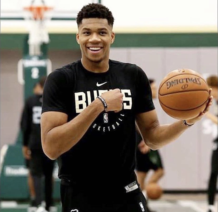 育竞技场上 育竞技场上