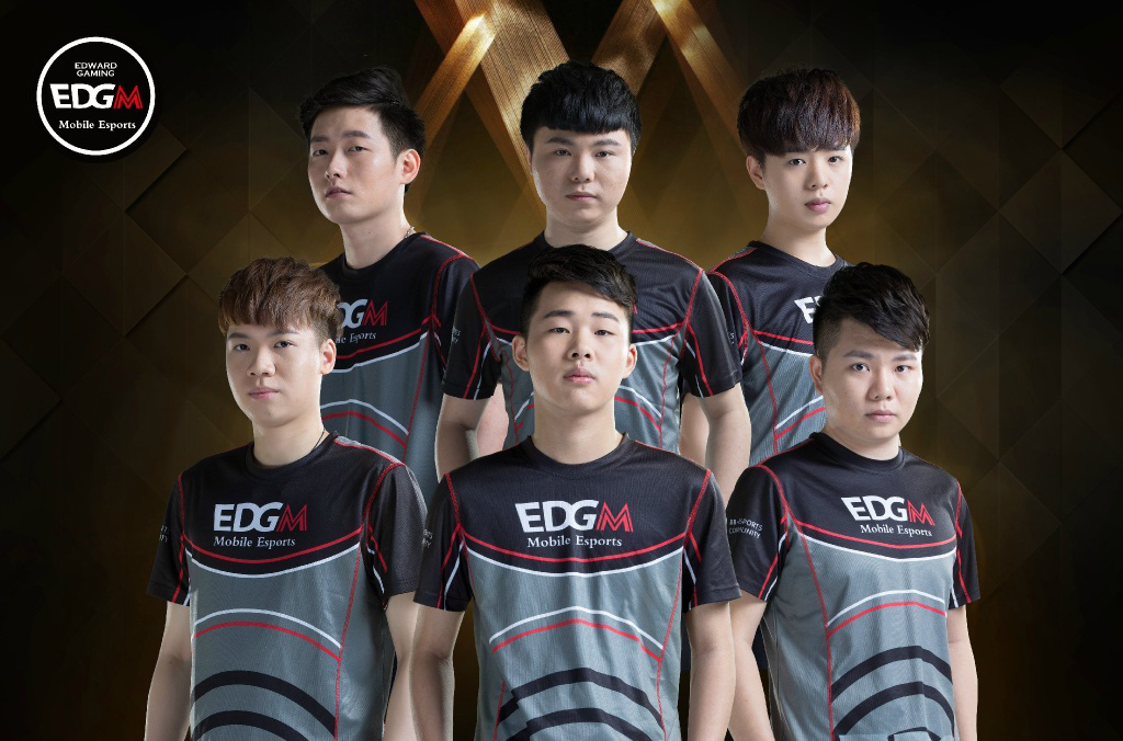 他的不懈努 他的不懈努