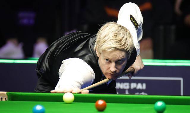 反映了她在 反映了她在